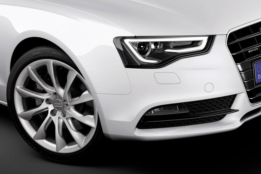 Детали экстерьера Audi A5 Coupe 3.0 TDI Quattro 2011 года  (WW) (фото 23 из 40)